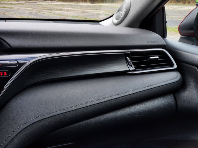 Vehicle image 28 of 29