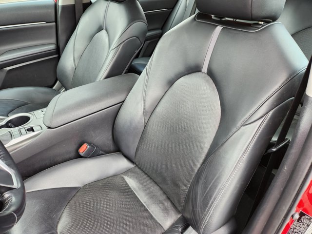 Vehicle image 14 of 29
