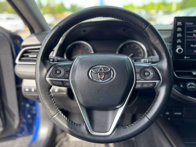 Vehicle image 11 of 32