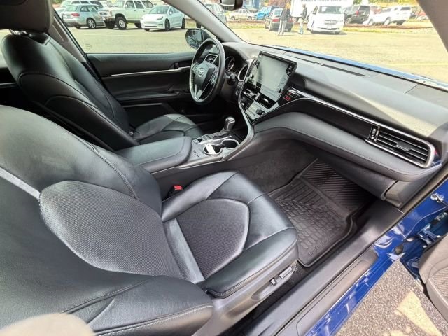 Vehicle image 16 of 32