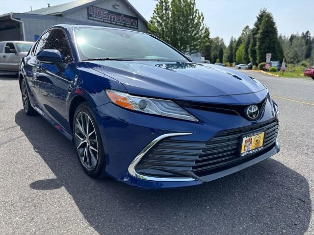 Vehicle image 2 of 32
