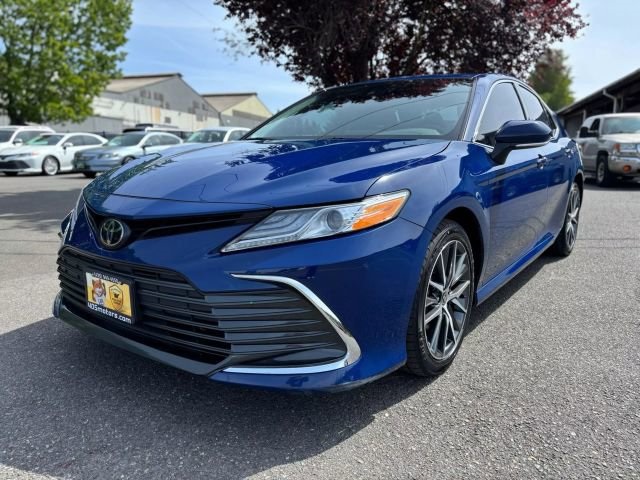 Vehicle image 1 of 32