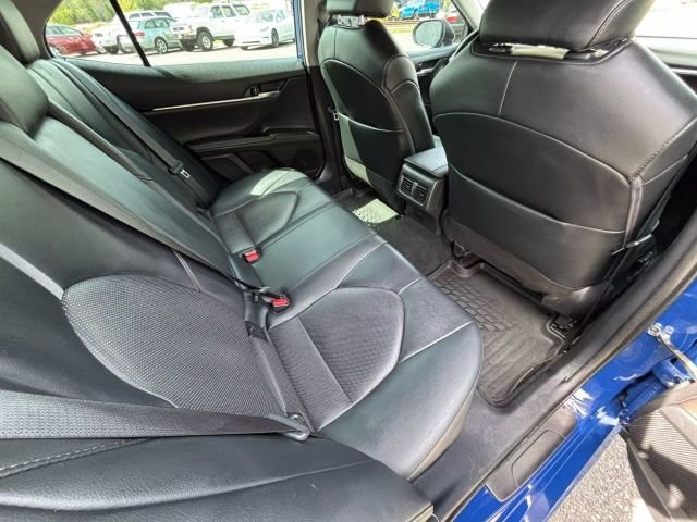 Vehicle image 19 of 32