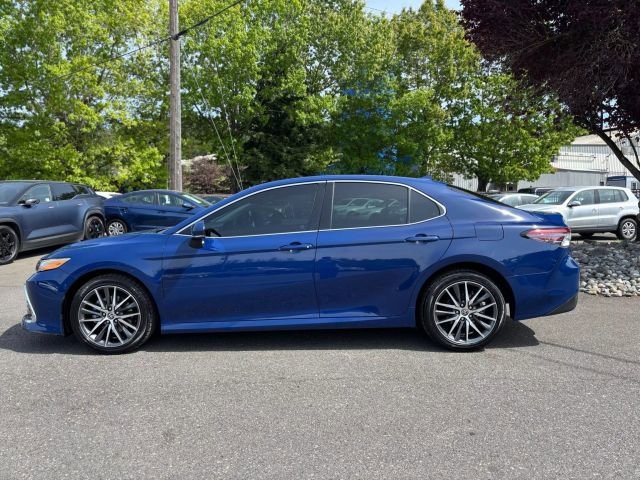 Vehicle image 7 of 32