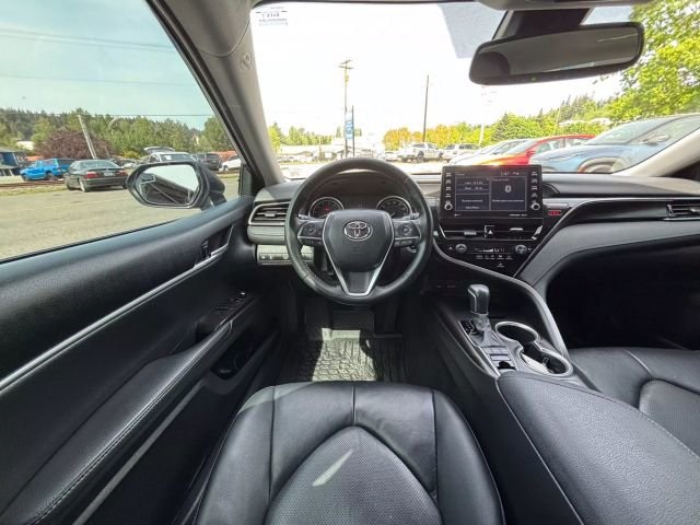 Vehicle image 14 of 32