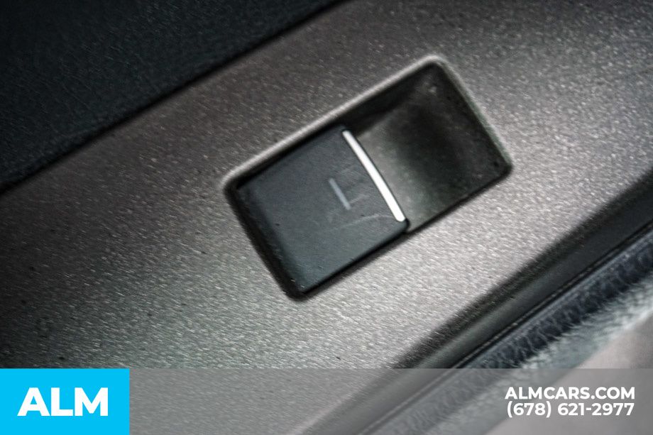 Vehicle image 51 of 76
