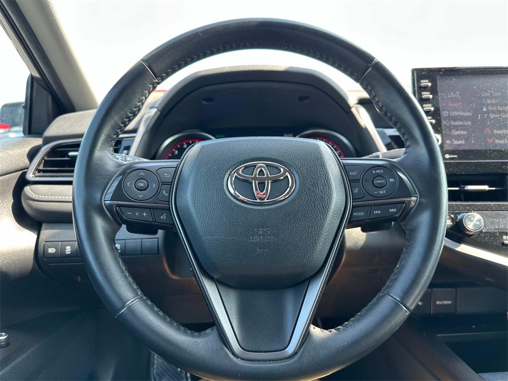 Vehicle image 31 of 33