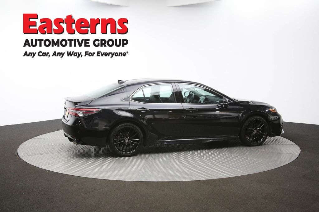 Vehicle image 19 of 60