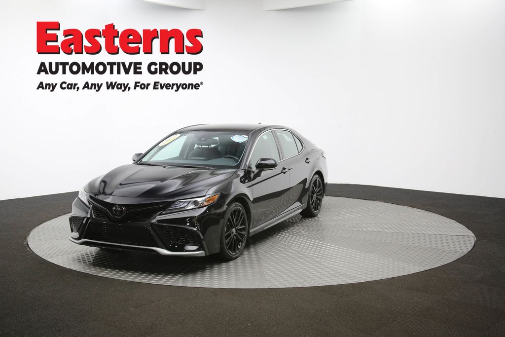 Vehicle image 4 of 60