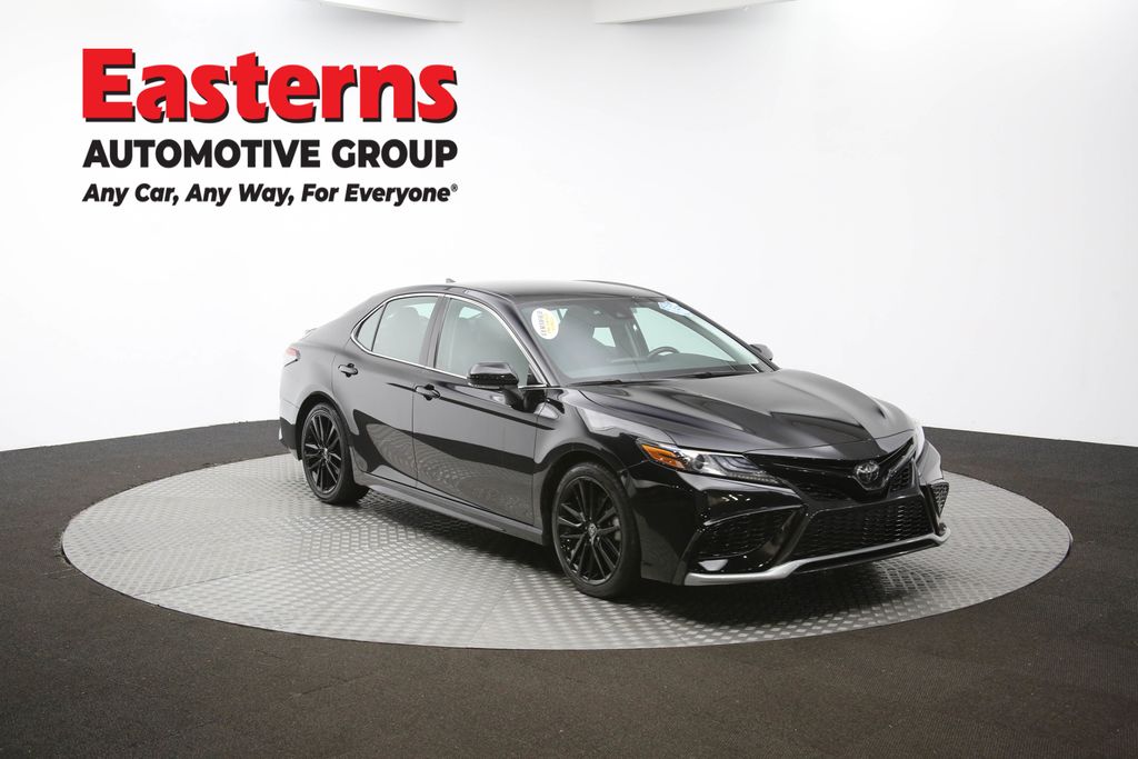 Vehicle image 12 of 60