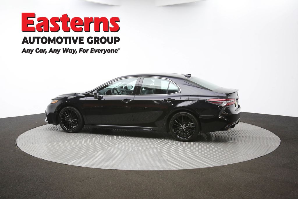 Vehicle image 27 of 60