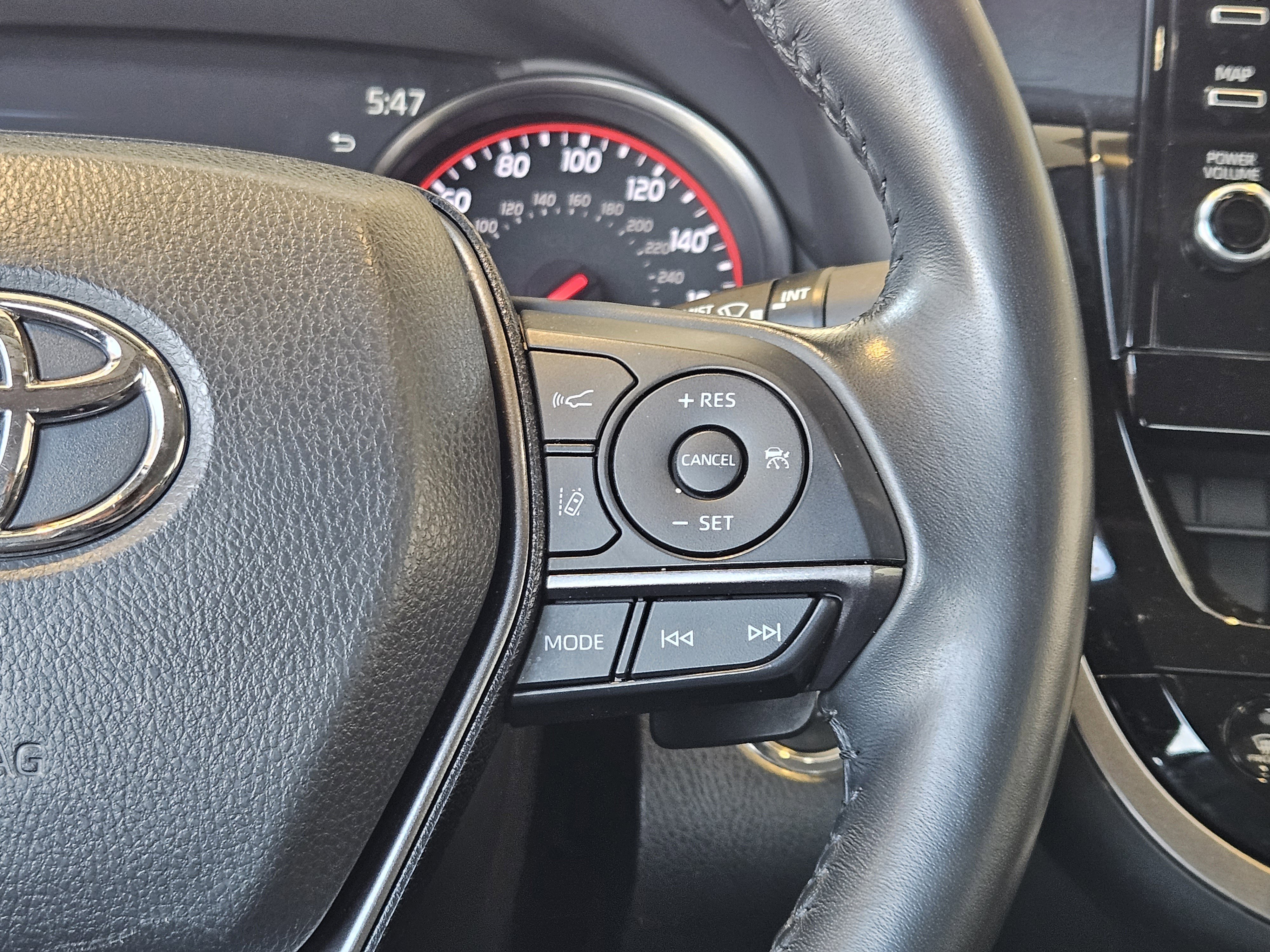 Vehicle image 20 of 22