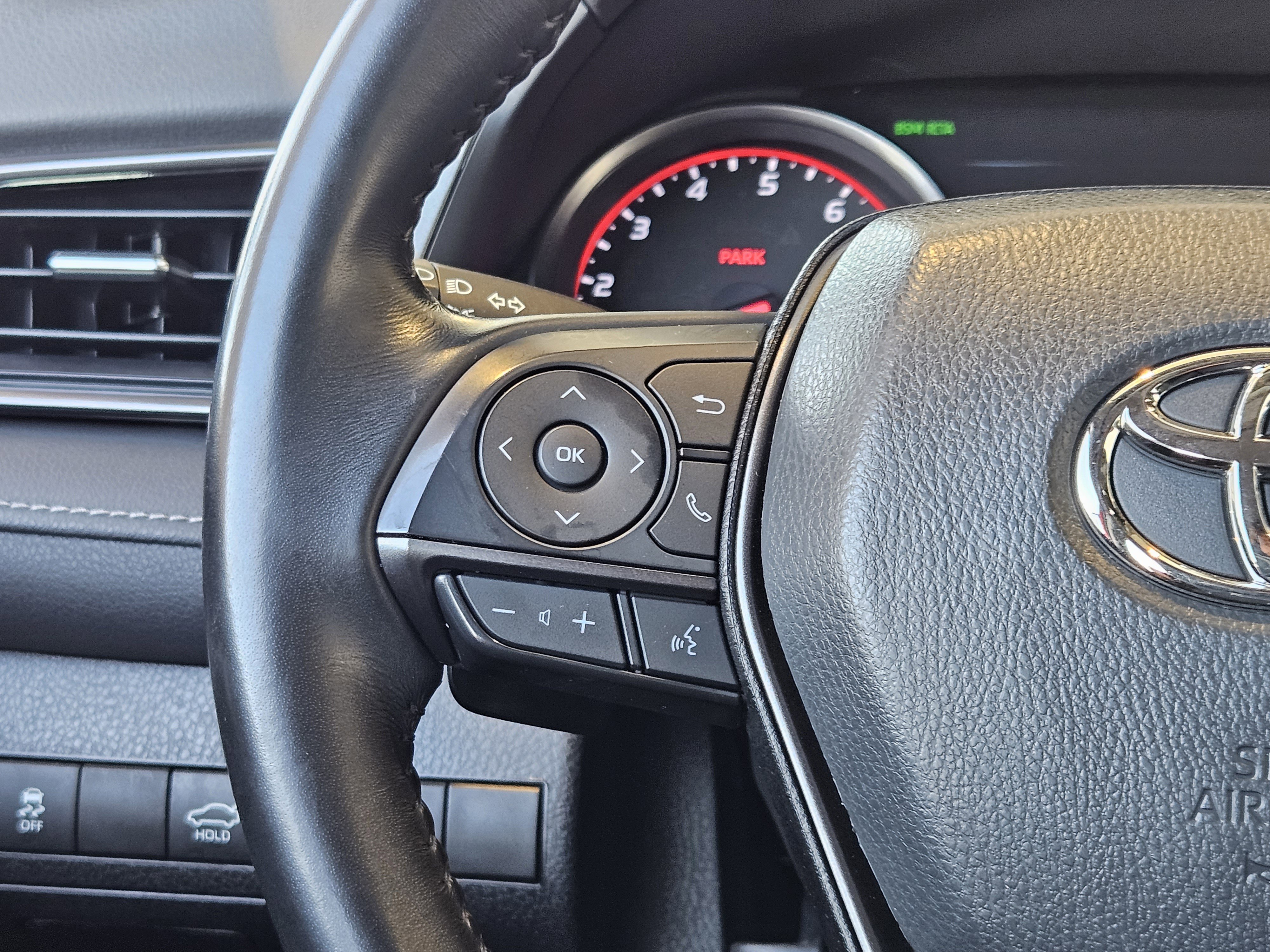 Vehicle image 19 of 22