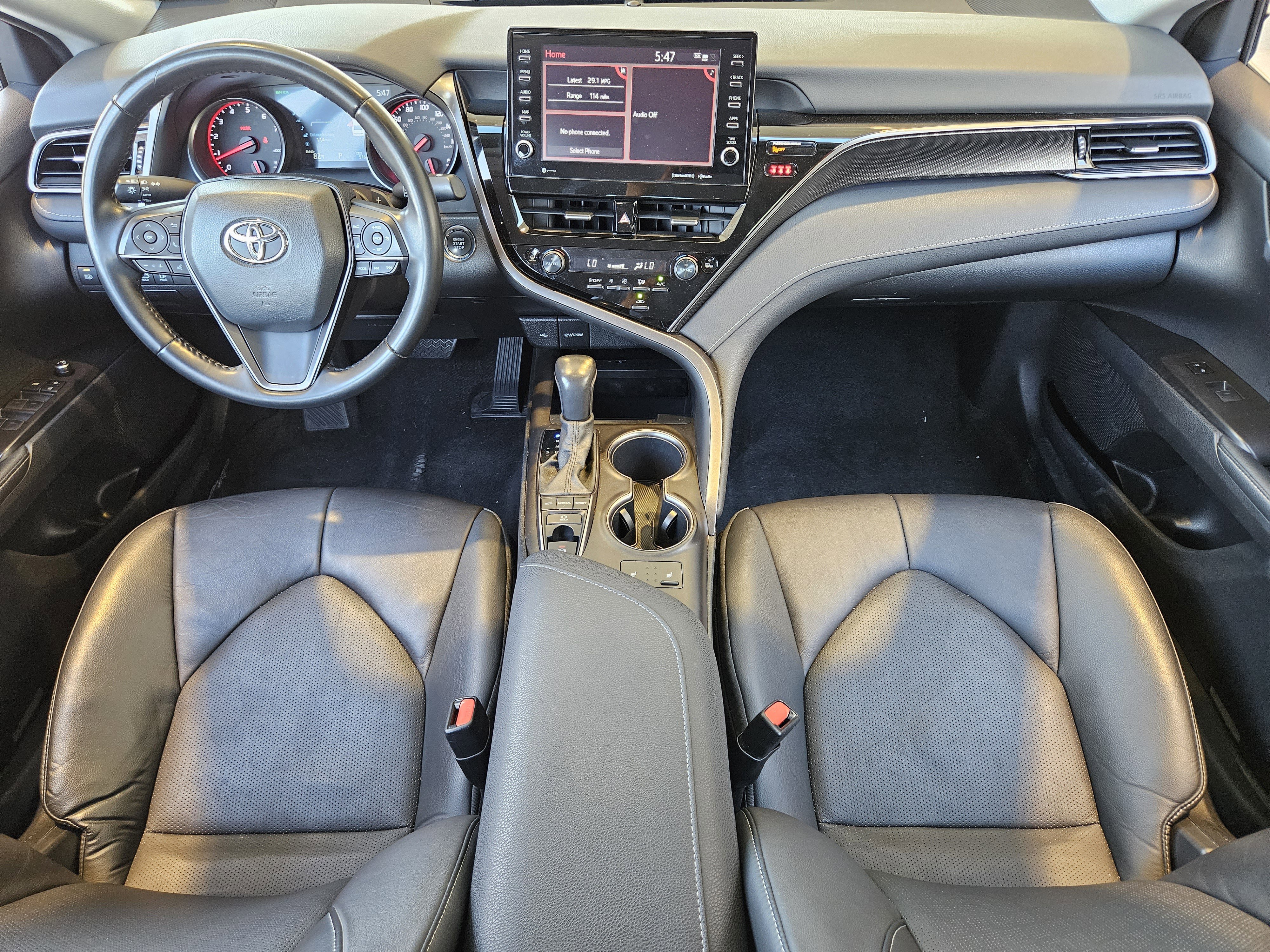 Vehicle image 17 of 22