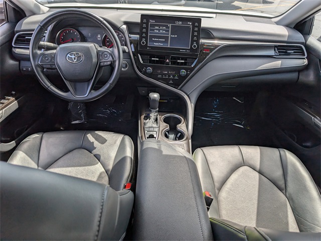 Vehicle image 18 of 30