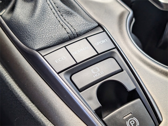 Vehicle image 29 of 30