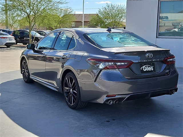 Vehicle image 6 of 25