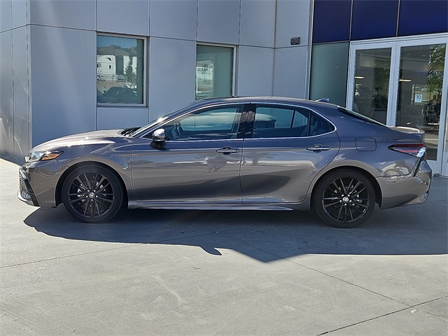 Vehicle image 7 of 25