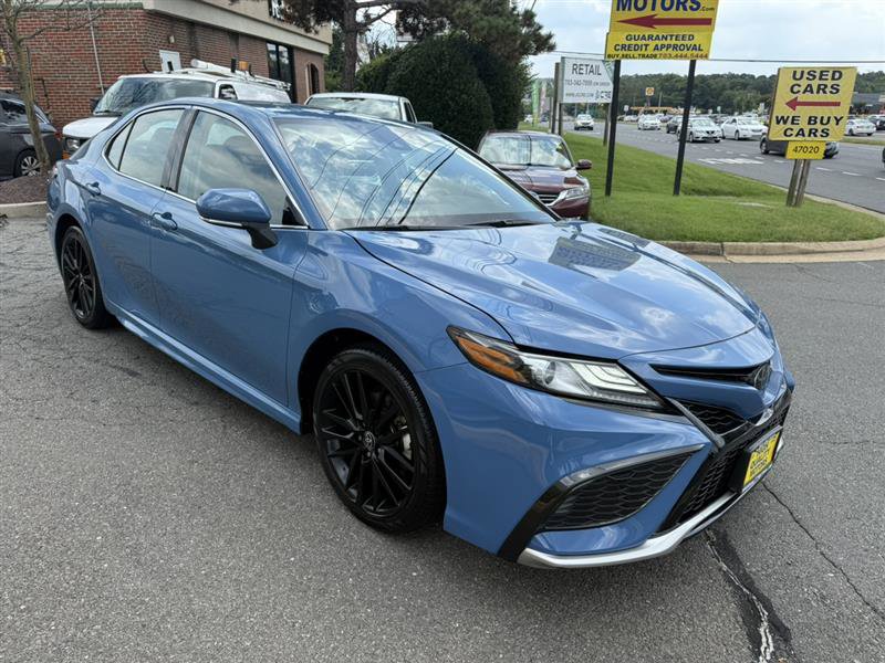 2023 Toyota Camry XSE Image 2 of 18