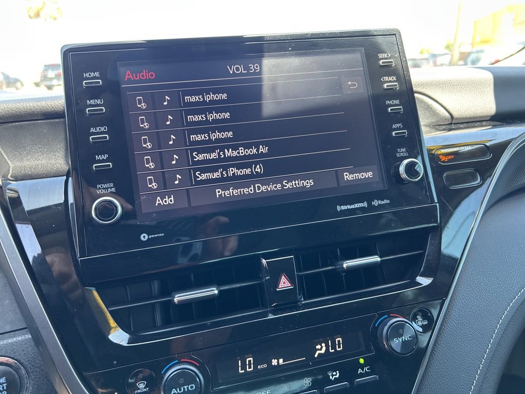 Vehicle image 11 of 27