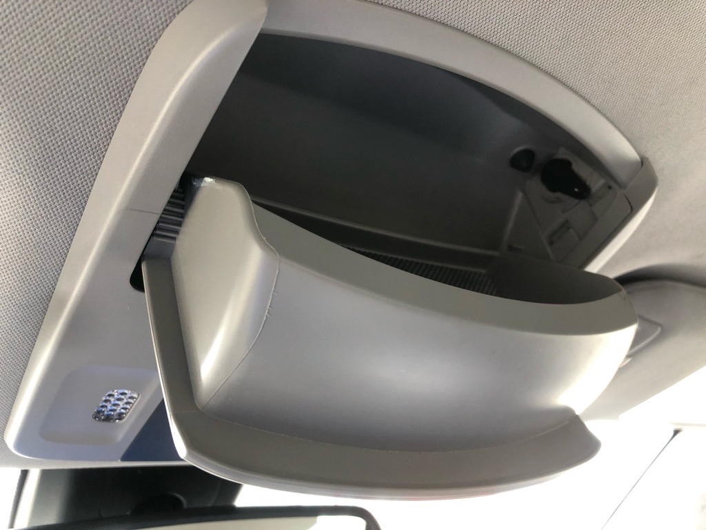 Vehicle image 27 of 35