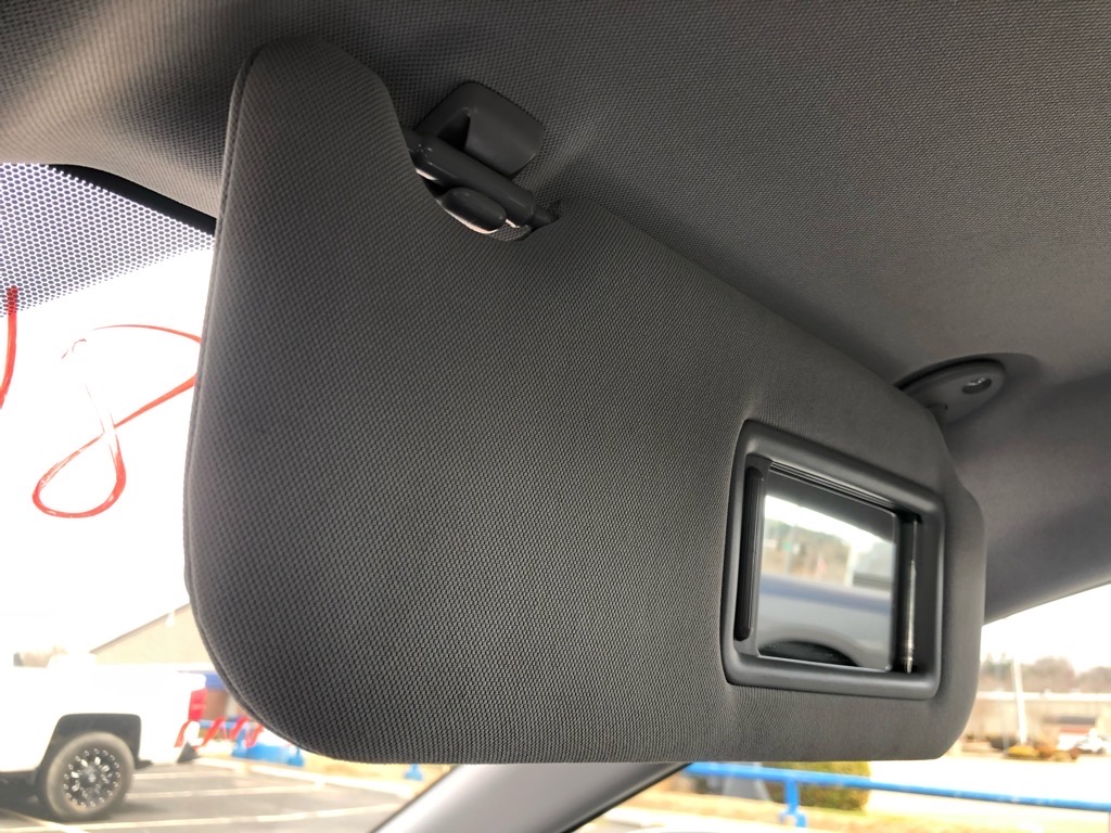 Vehicle image 33 of 35