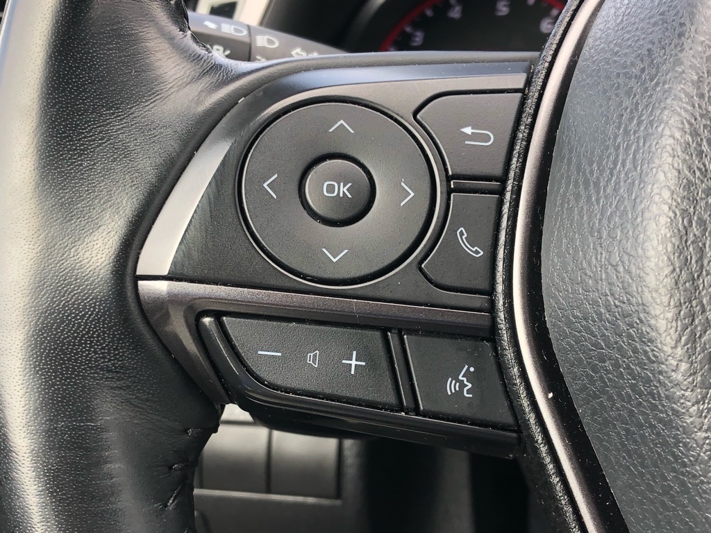 Vehicle image 31 of 35