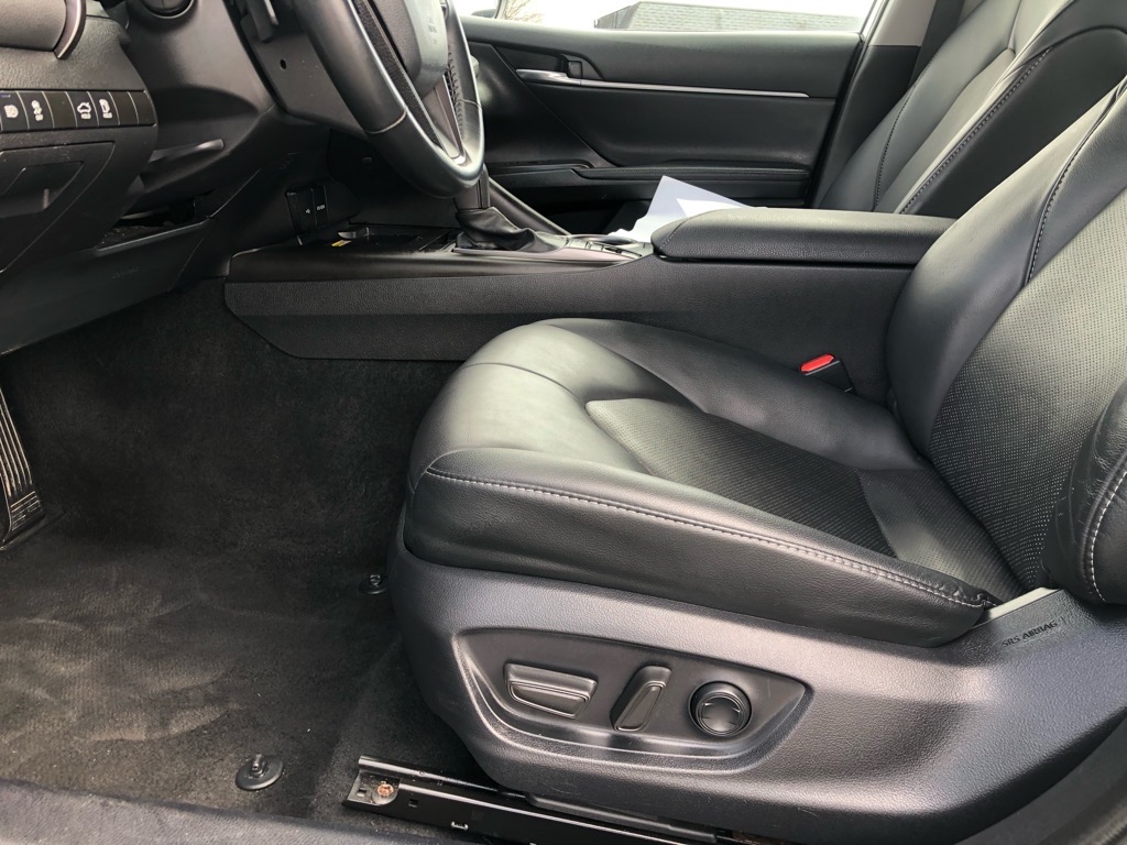 Vehicle image 16 of 35