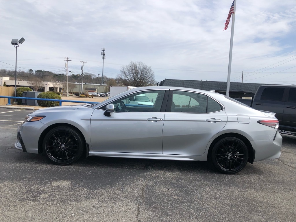 Vehicle image 9 of 35