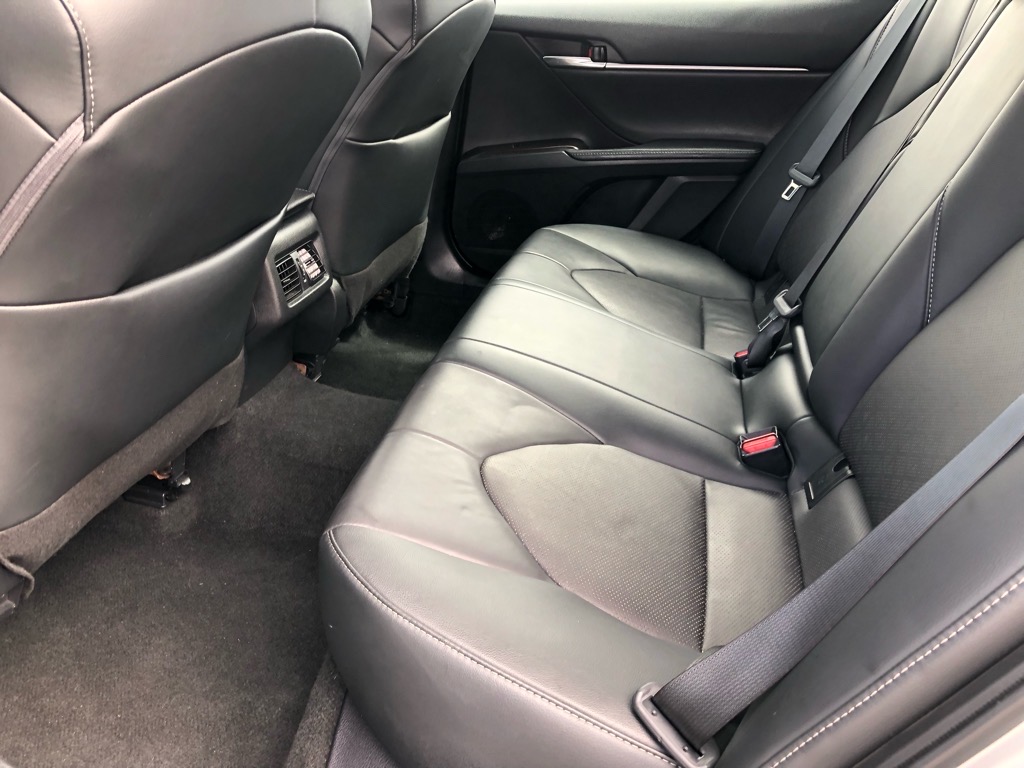 Vehicle image 17 of 35