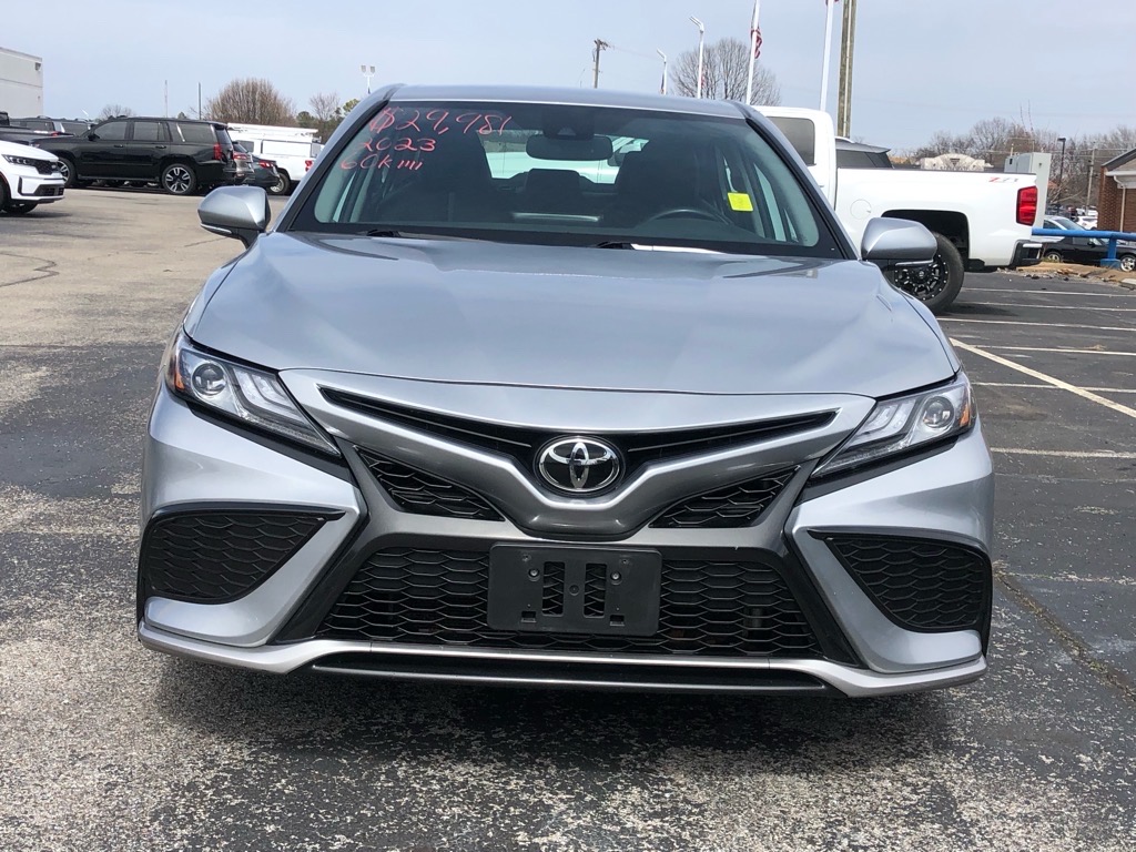 Vehicle image 2 of 35