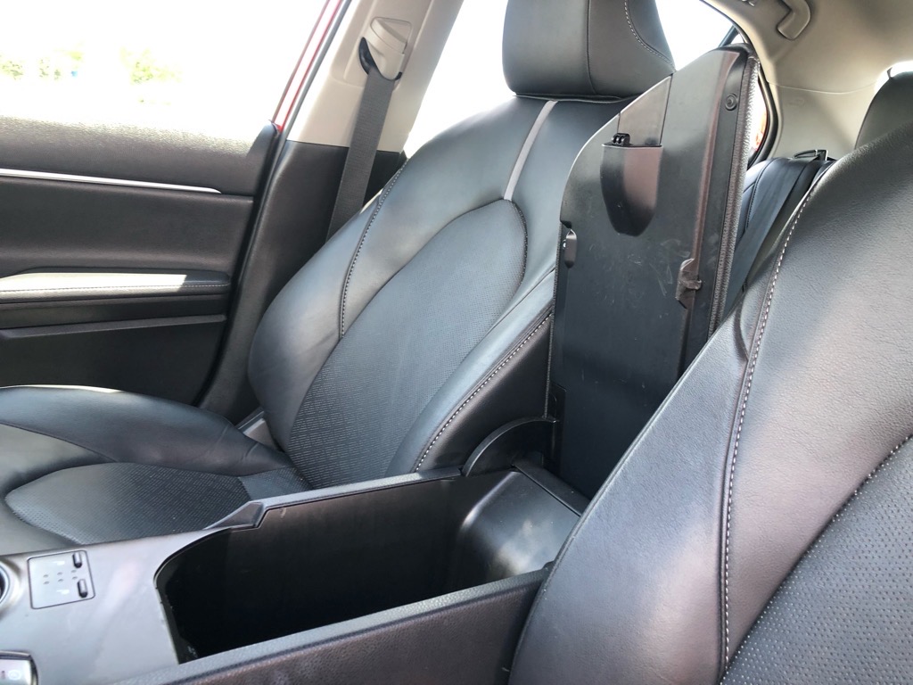 Vehicle image 36 of 38