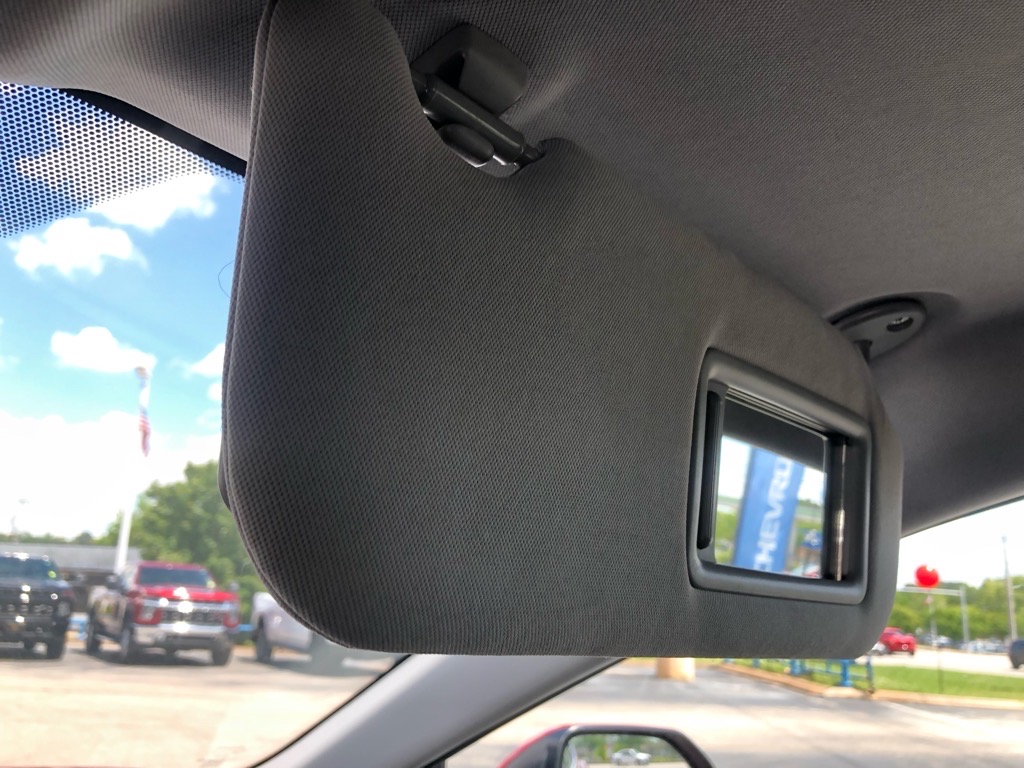 Vehicle image 34 of 38