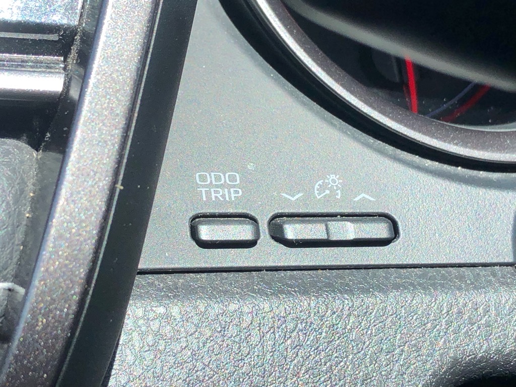 Vehicle image 31 of 38