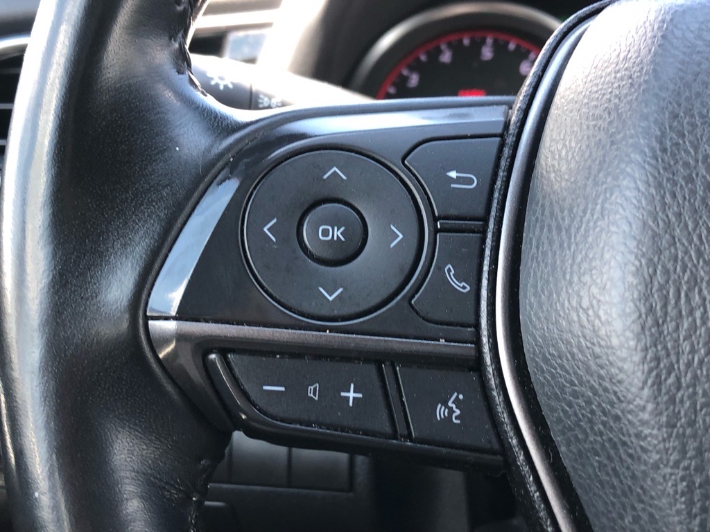 Vehicle image 25 of 38