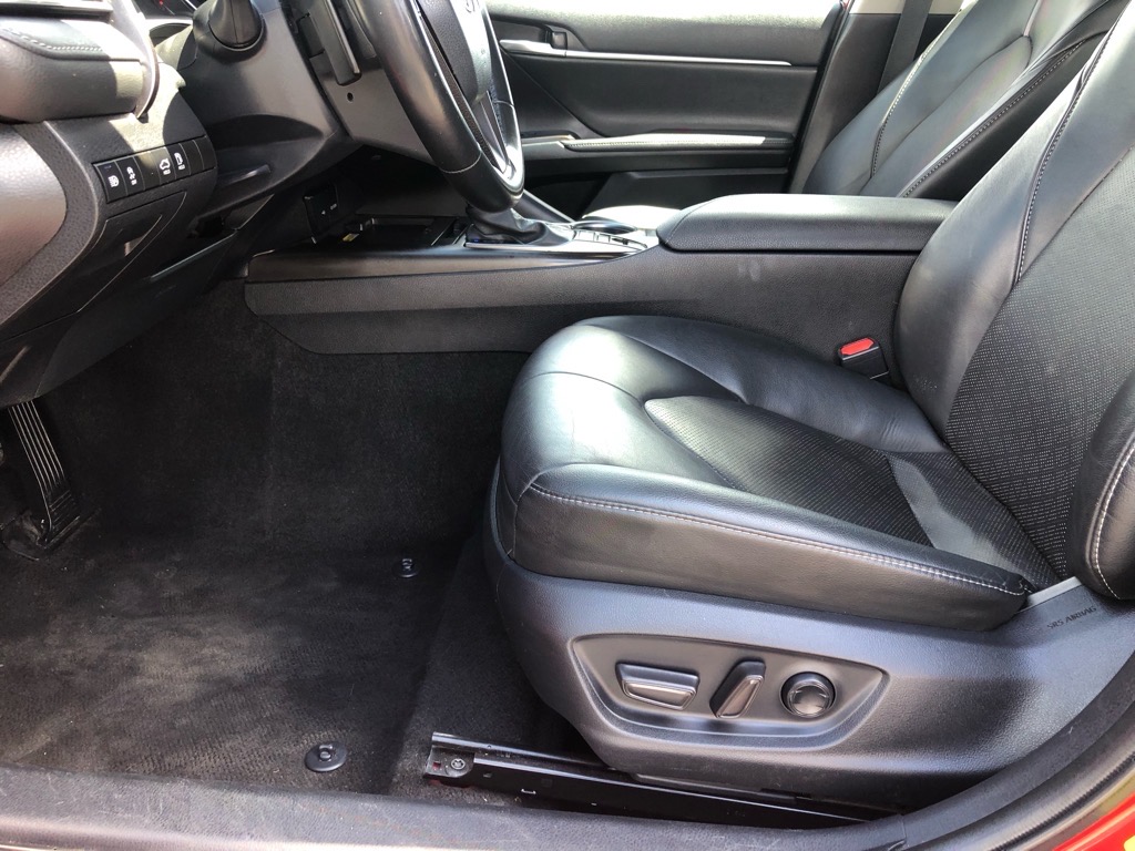 Vehicle image 16 of 38