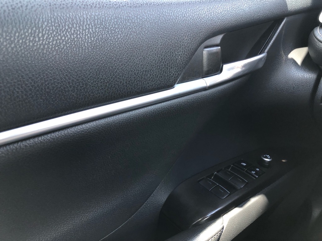 Vehicle image 35 of 38