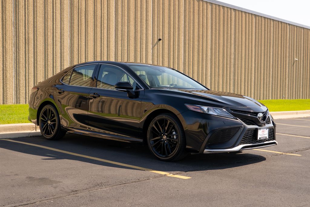 Vehicle image 4 of 36