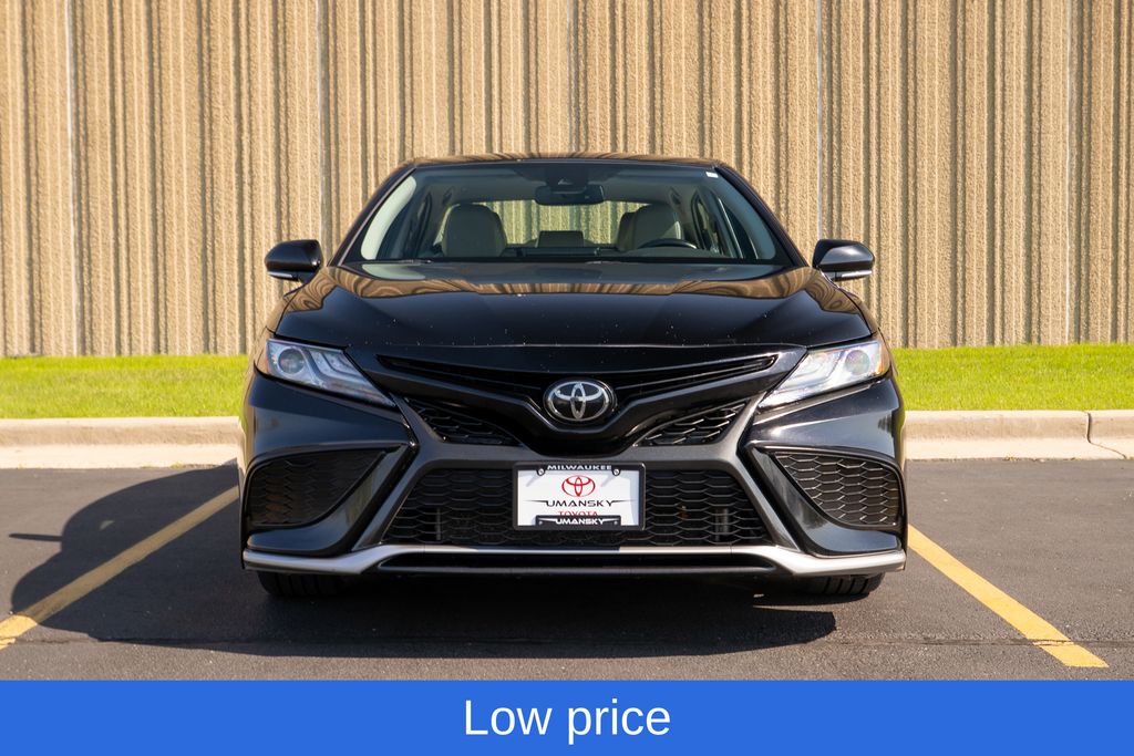 Vehicle image 2 of 36