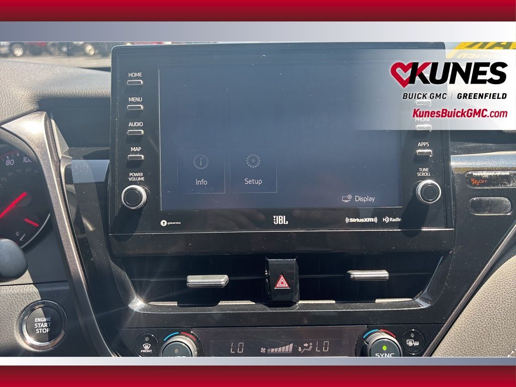 Vehicle image 22 of 43