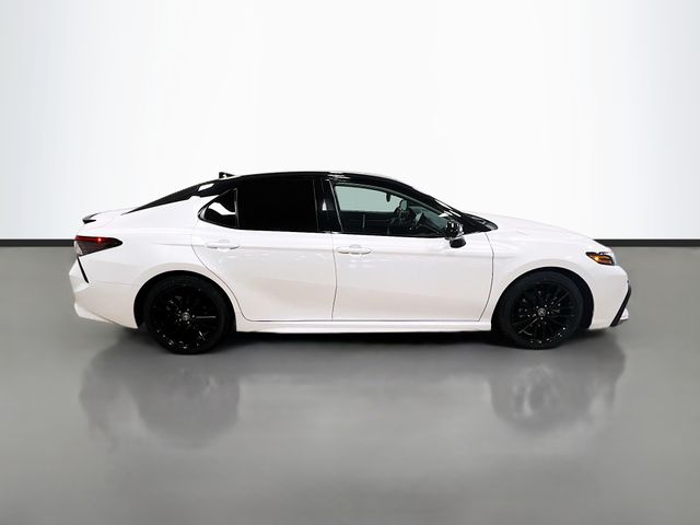 Vehicle image 4 of 31