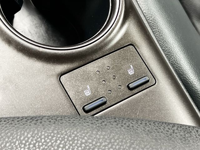Vehicle image 19 of 31