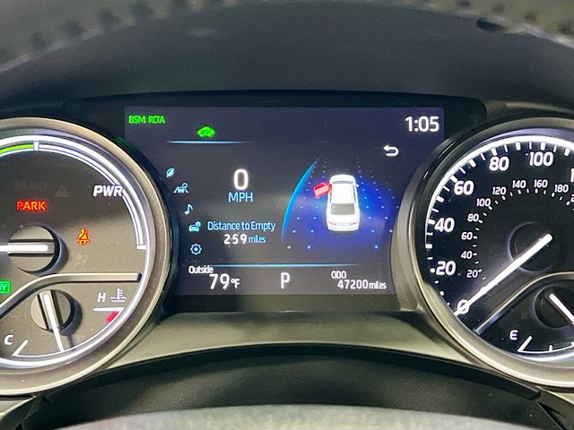Vehicle image 12 of 31