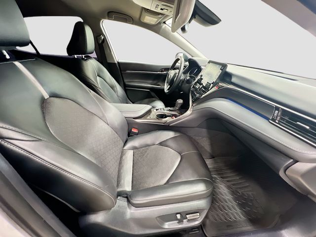 Vehicle image 26 of 31