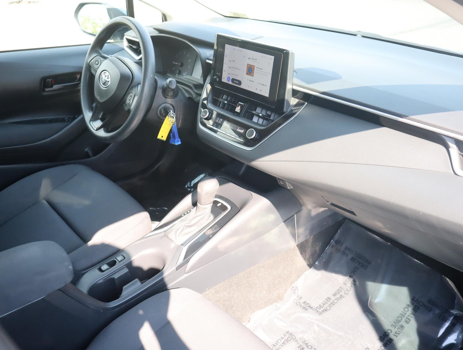Vehicle image 24 of 25