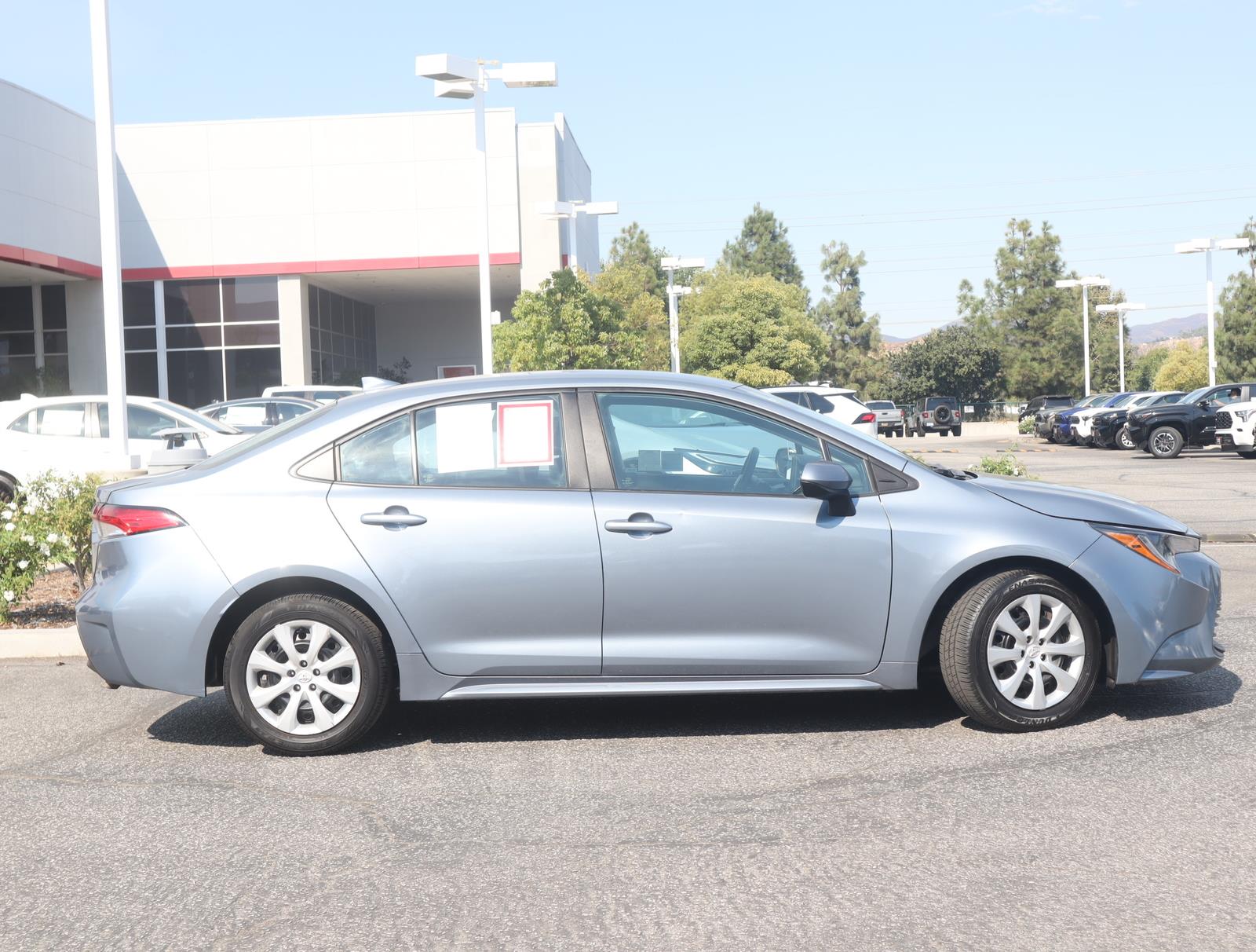 Vehicle image 7 of 25