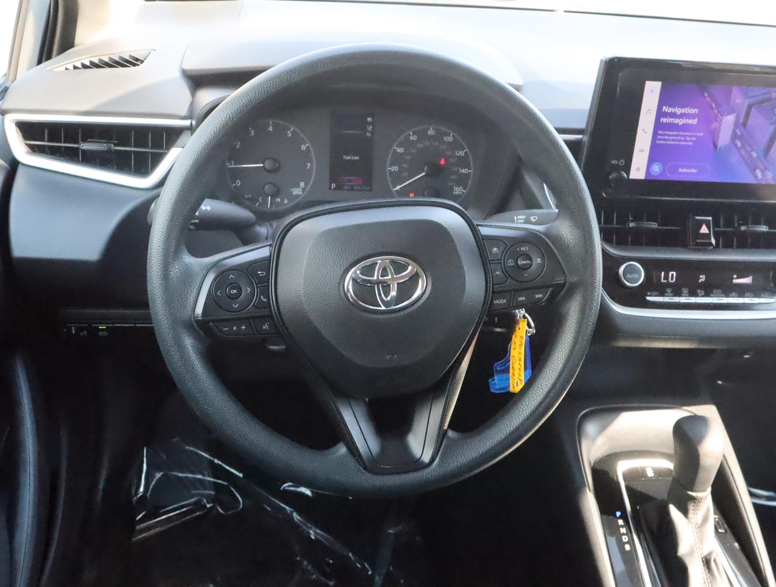 Vehicle image 10 of 25