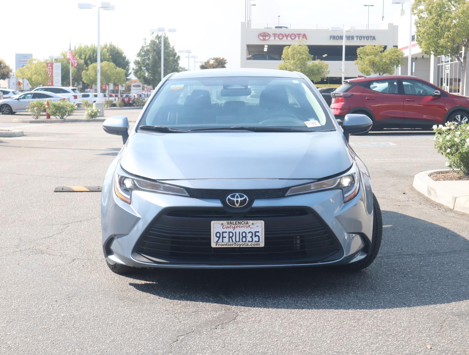 Vehicle image 4 of 25