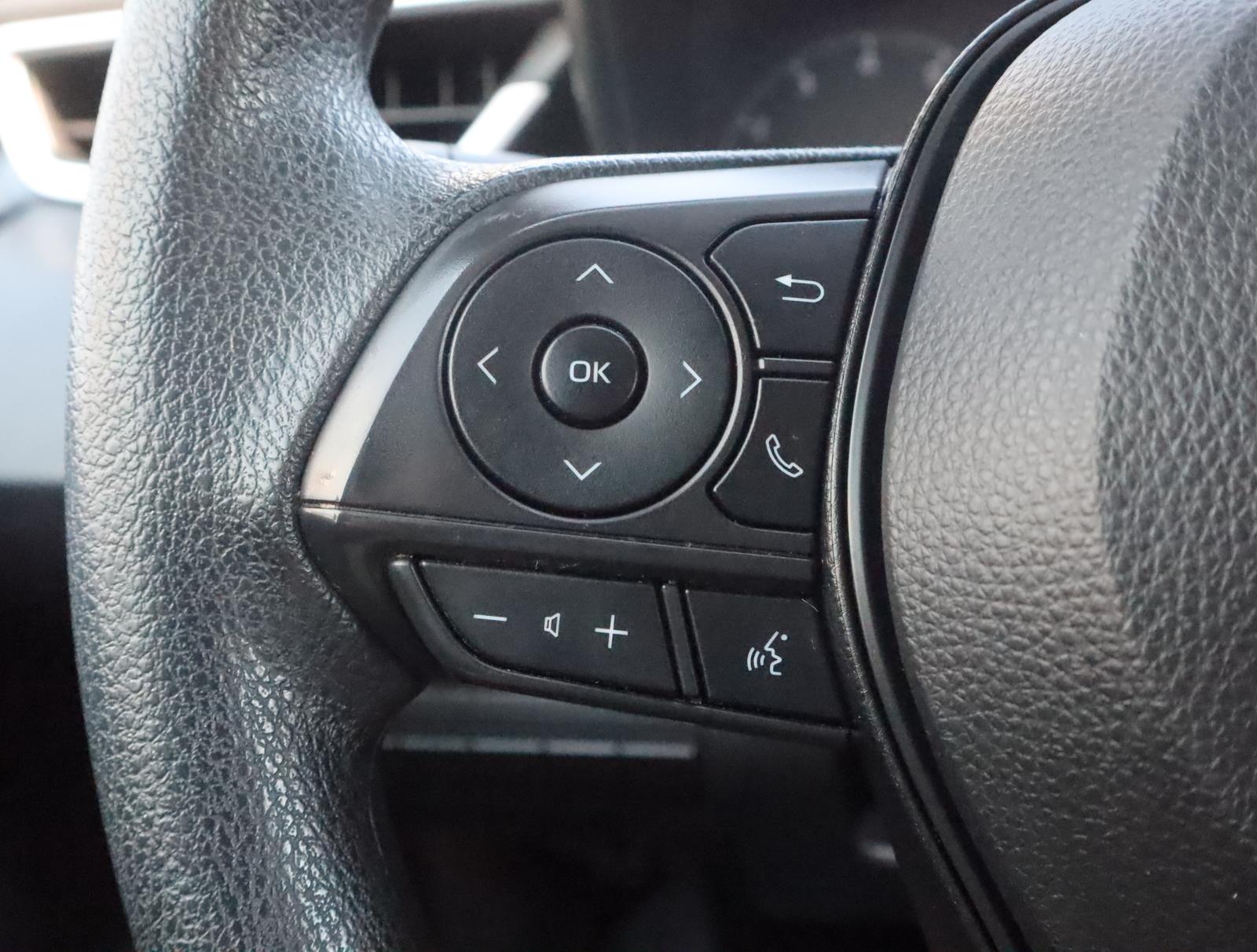 Vehicle image 11 of 25