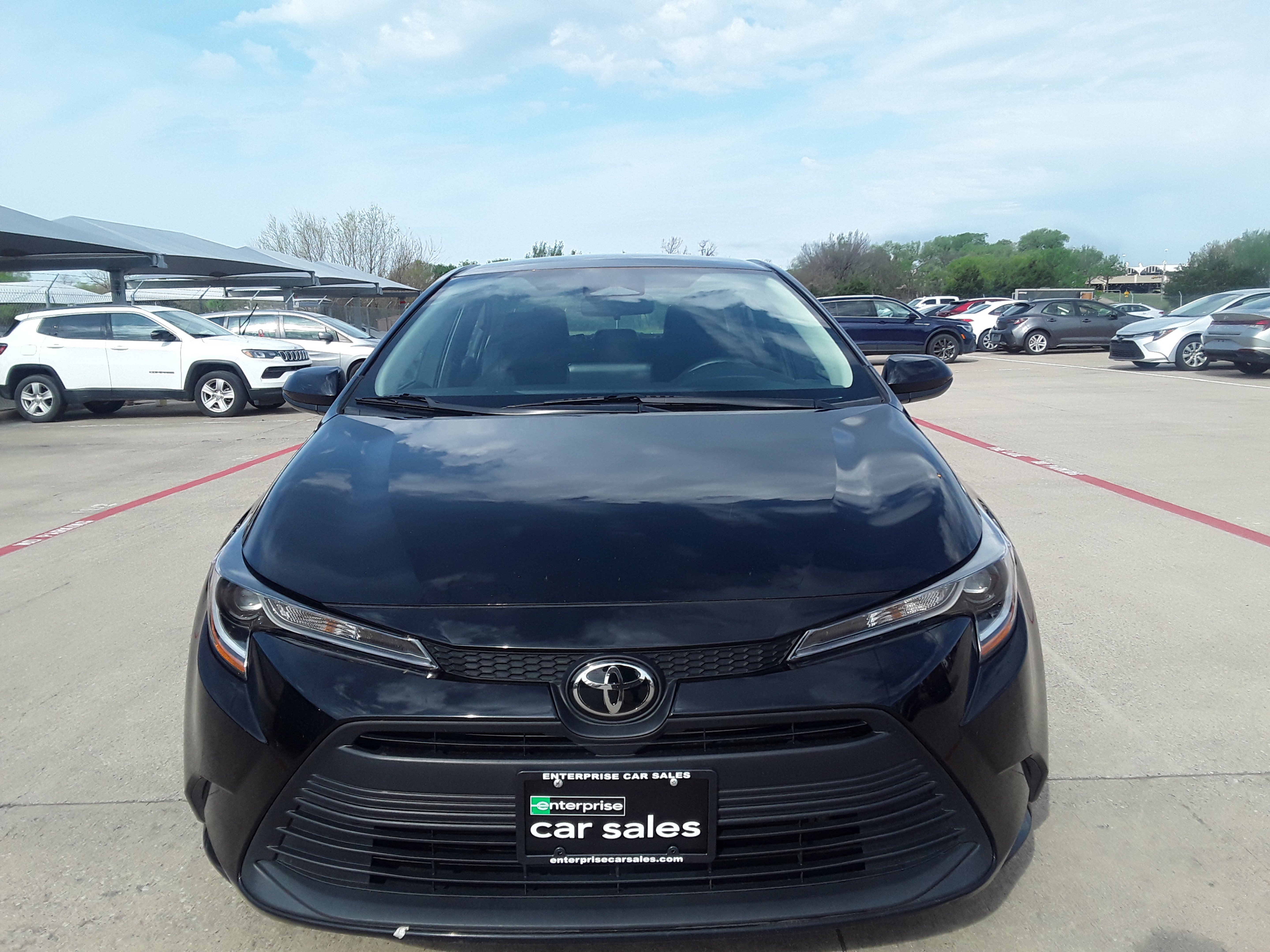 Vehicle image 4 of 21